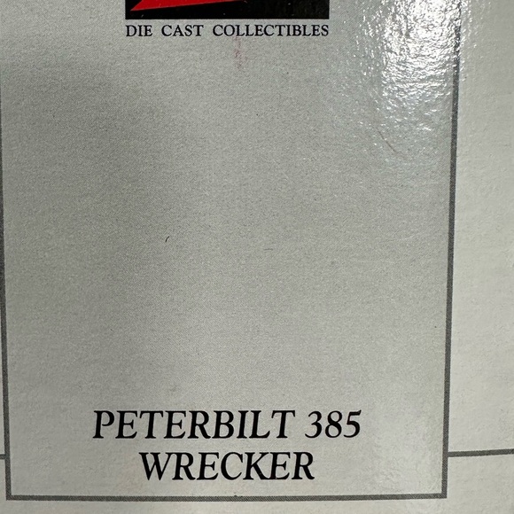 First Gear 1:50 Scale Kenworth T880 with Century 1060 Rotator Wrecker die-cast m - Picture 5 of 9